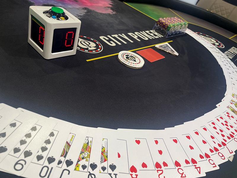 起手牌越强越好？错！这才是职业牌手的选牌逻辑